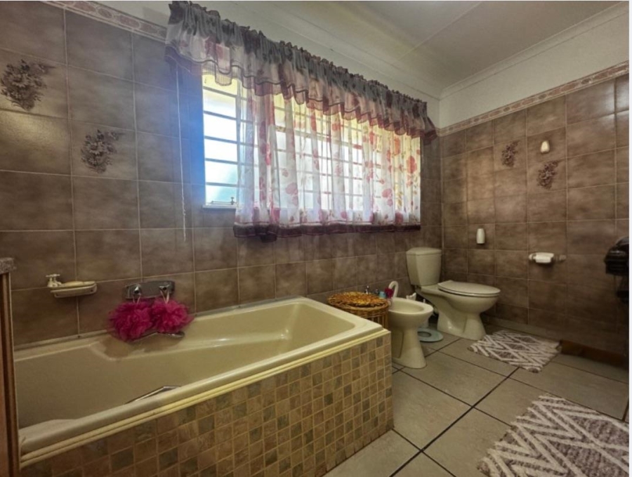 4 Bedroom Property for Sale in Hillsboro Free State